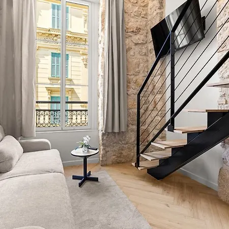 Maison Foch Stone Loft Premium Apartment *